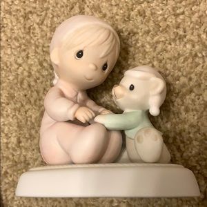 VNTG Precious Moments - May Your Christmas Be Cozy